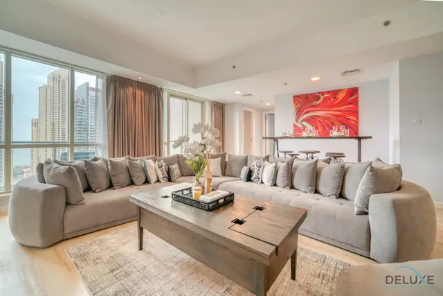 Alluring 2-Bedroom at Al Majara — Dubai Marina