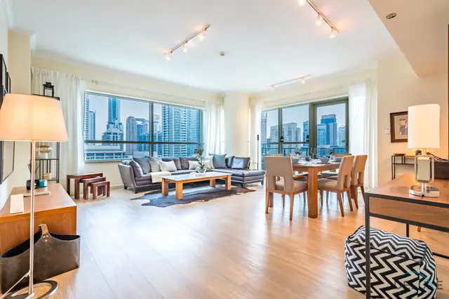 Beautiful 2-Bedroom apartment in Al Sahab — Dubai Marina