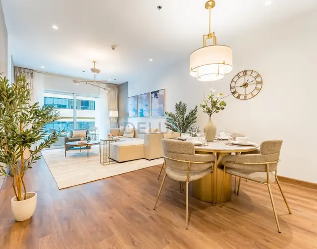 Refurbished 1-Bedroom High-Floor Unit with Partial City & Sea Views — Dubai Marina