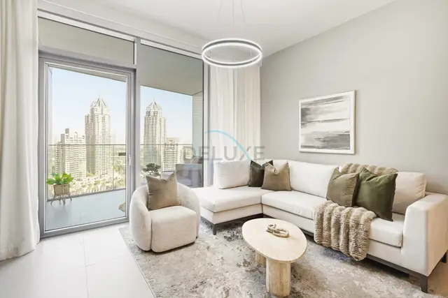 High-Floor 1-Bedroom Facing the Marina and City — Dubai Marina